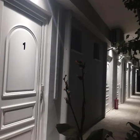 Panos لاغاناس